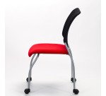 Chaise visiteur à roulettes dossier maille assise tissu rouge - reconditionné