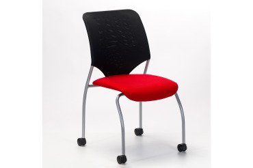 Chaise visiteur à roulettes dossier maille assise tissu rouge - reconditionné