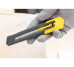 Cutter 18 mm Stanley SM