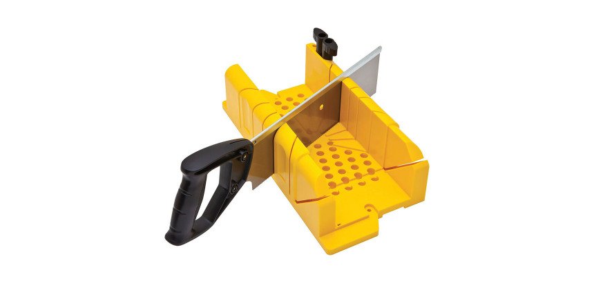 Boîte à coupe plastique avec cales excentriques Stanley + Scie à dos