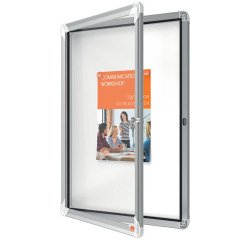Vitrine d'affichage extérieure Nobo Premium Plus - 4 feuillles