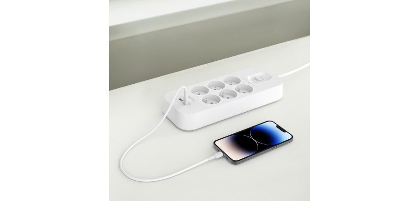 Belkin Connect Steckdosenleiste mit Überspannungsschutz, 6 Steckdosen mit Schalter und 2 USB-A- und USB-C-Anschlüssen, 2 m