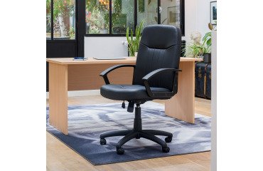 Poltrona Harry in tessuto effetto pelle colore nero schienale alto con braccioli fissi base nera