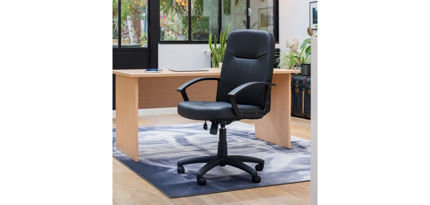 Poltrona Harry in tessuto effetto pelle colore nero schienale alto con braccioli fissi base nera