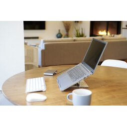 Kensington supporto per laptop Easy Riser in alluminio - Sino a 16"
