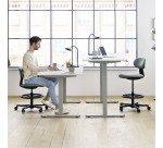 Bureau assis-debout Ecla Ergo réglage électrique en hauteur piètement gris aluminium