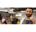 Radio móvil profesional ultraportátil con auricular Motorola CLP446e