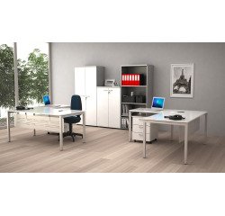 Scrivania operativa con gamba metallica a ponte Team Work p 80 x h 74,5 cm