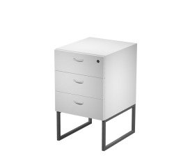 Cassettiera alta Blade su gambe in metallo fornita montata