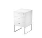 Cassettiera alta Blade su gambe in metallo fornita montata