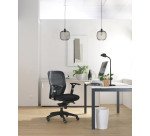 Bureau droit Arko piètement métal 50 x 50 mm