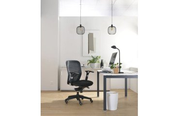 Sedia da ufficio Anzio - schienale in rete con braccioli 2D supporto lombare base nera