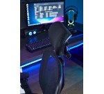 Chaise de bureau ergonomique Mikado tissu et maille noir - dossier haut accoudoirs appui-tête soutien lombaire - mécanisme Synchrone - pieds noir