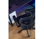 Chaise de bureau ergonomique Mikado tissu et maille noir - dossier haut accoudoirs appui-tête soutien lombaire - mécanisme Synchrone - pieds noir