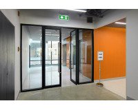 Espositore da pavimento con cornice a scatto in alluminio A4 Durable