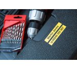 Ruban laminé Brother 24 mm TZE 651 écriture noire sur fond jaune