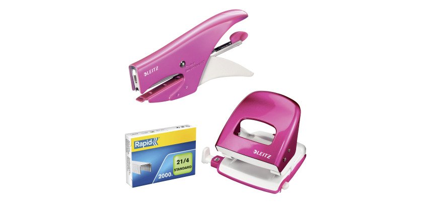 Speciale promozione composta da una cuctirice 5547 ed un perforatore 5008 Leitz Wow colore fucsia con inclusi 2.000 punti im omaggio