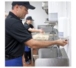 Savon liquide mains Tork Premium Antimicrobien, pour distributeur S4 - Cartouche de 1 L.