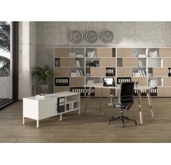 Scrivania Woody p 80 x h 74,4 cm con 4 gambe in legno massello colore rovere