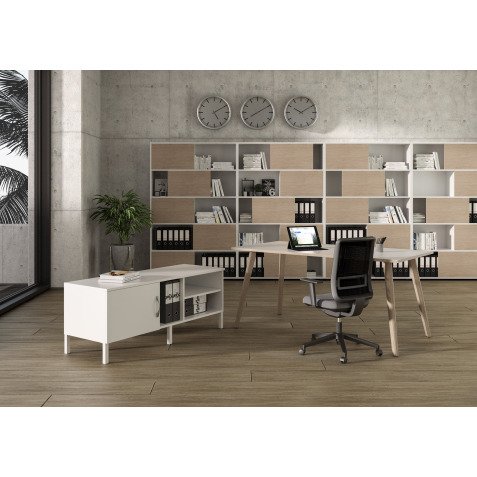 Scrivania a 4 gambe Woody 140 x 80 x 74,4 piano colore Rovere con bordo Rovere e gambe in Legno Massello con finitura Rovere