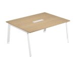 Tavolo riunione Wood-Metal l 160 x p 120 x h 72,5 cm con gambe in metallo bianco o bimateriale metallo-legno di colore bianco-rovere