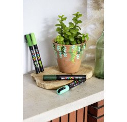 Marqueur Uni Ball Posca couleurs assorties pointe ogive 1,8 à 2,5 mm - Boîte de 8