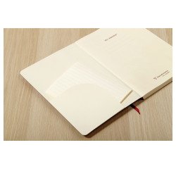 Vierkantig boekje met genaaide rug My.Essential Age Bag genummerde pagina's B5 gelijnd ivoorkleurig papier 90 g