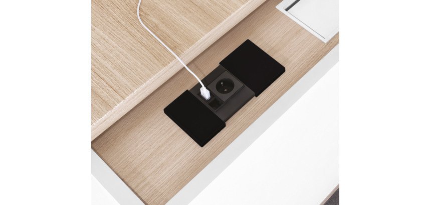 Boîtier noir prise secteur, 1 port USB et 1 port RJ45-Ø 80 mm ONYX