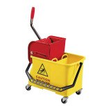 Cubo de fregado con ruedas y prensa Spider Filmop