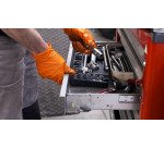 Guanti monouso Reflexx® N85 in nitrile arancione, 50 unità