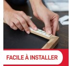 Languettes adhésives 3M Command™ pour tableaux.