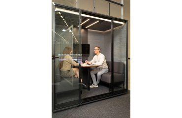 Cabine acoustique Box 4 avec table