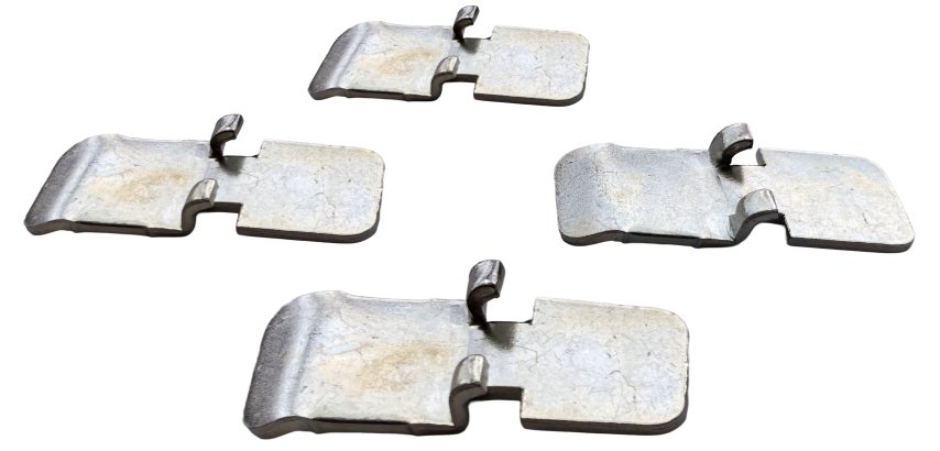 Lot de 4 taquets plats pour armoire