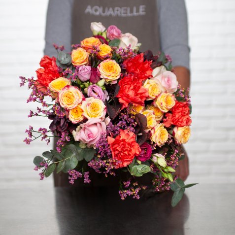 Bouquet feu d'artifice de fleurs naturelles