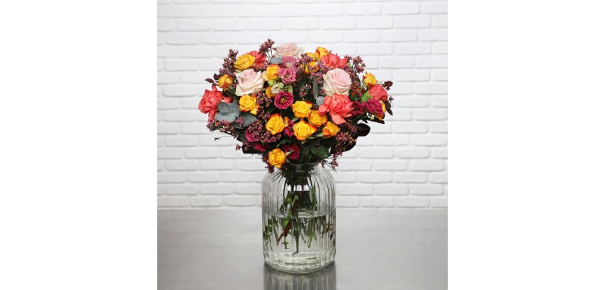 Bouquet feu d'artifice de fleurs naturelles