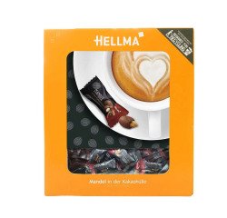 Amandes enrobées de cacao, dans un carton