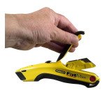 Cutter à lame rétractable Stanley® Fatmax® + 5 lames