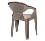 Sedia Saskia in polipropilene monoscocca impilabile ideale per interno ed esterno