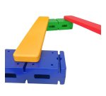 Percorso equilibrio con assi e mattoni