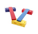 Percorso equilibrio con assi e mattoni
