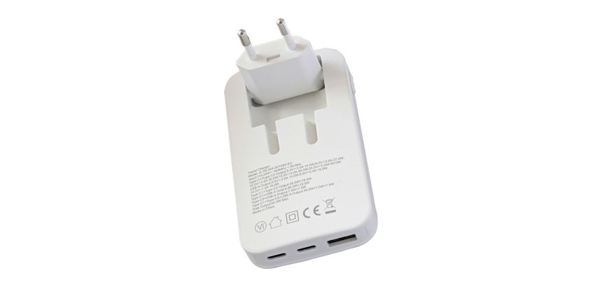 Cargador de viaje plegable Lifetime Warranty 2 USB-C + 1 USB-A GaN 65 W TnB