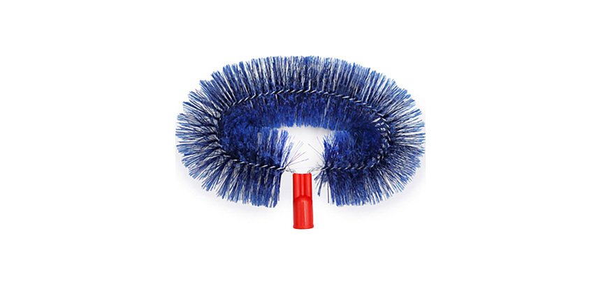 Cepillo limpiatelarañas azul