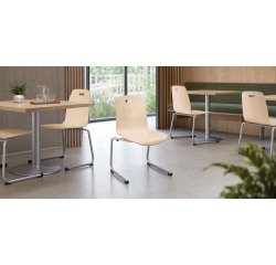 Sedia in legno acero con base a slitta