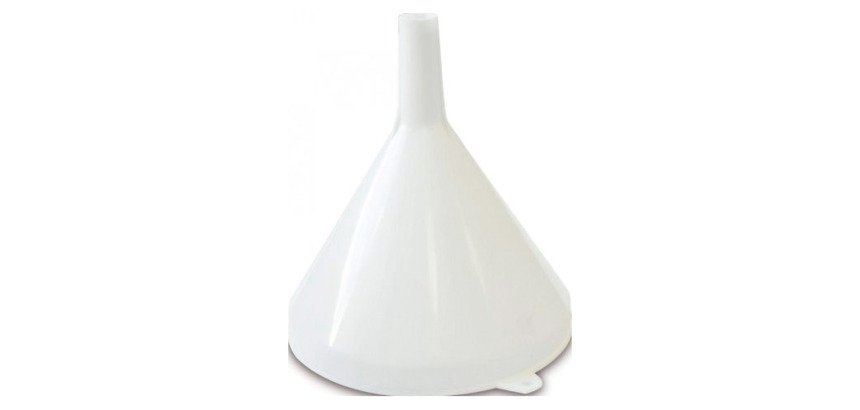 Embudo plástico 13 cm Fervik