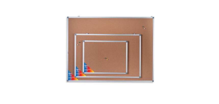 Pannello in sughero con cornice in alluminio 45x60