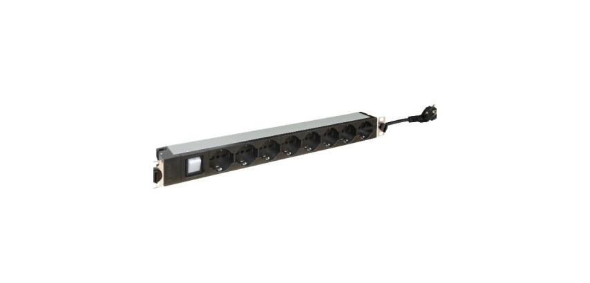 BASIC PDU  19 INCHES 1PHASE 16A  8 P40 + LS