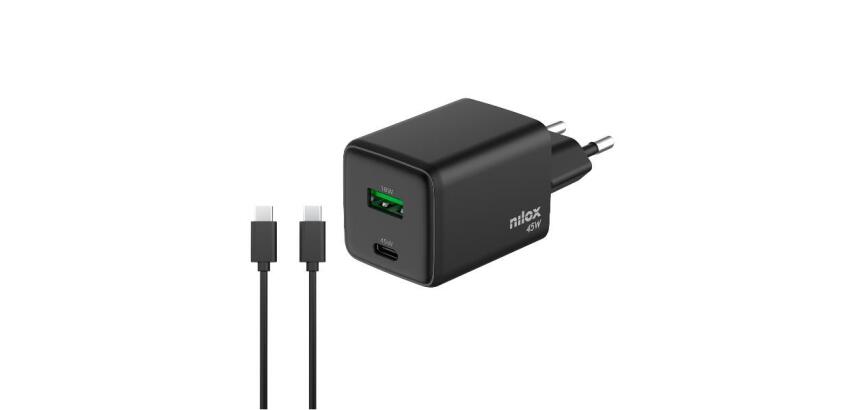 Caricatore universale a 2 porte GAN da 45W e cavo USB-C a USB-C da 2 metri
