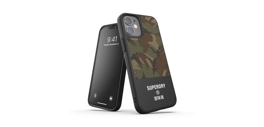 SUPERDRY - Cover in TPU+Policarbonato flessibile anti-urto con intarsiatura in tela colore mimetico verde compatibile con Apple iPhone 12 Mini