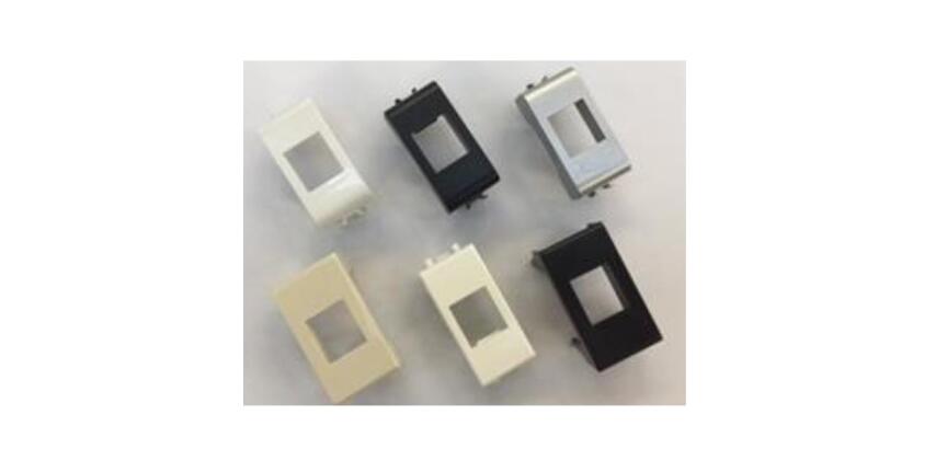CF10 ADATTATORE KEYSTONE PER VIMAR LINEA COLORE NERO