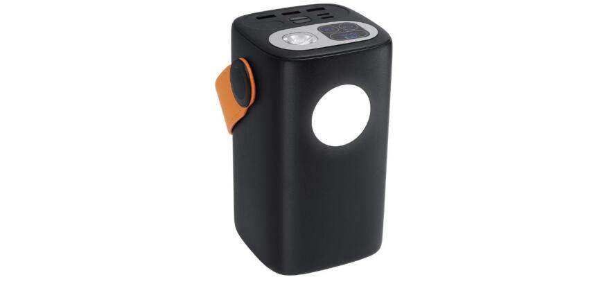 Power Bank 60.000 mAh supporto QC 3.0 e PD 100W, dotato di luci da campeggio integrate.